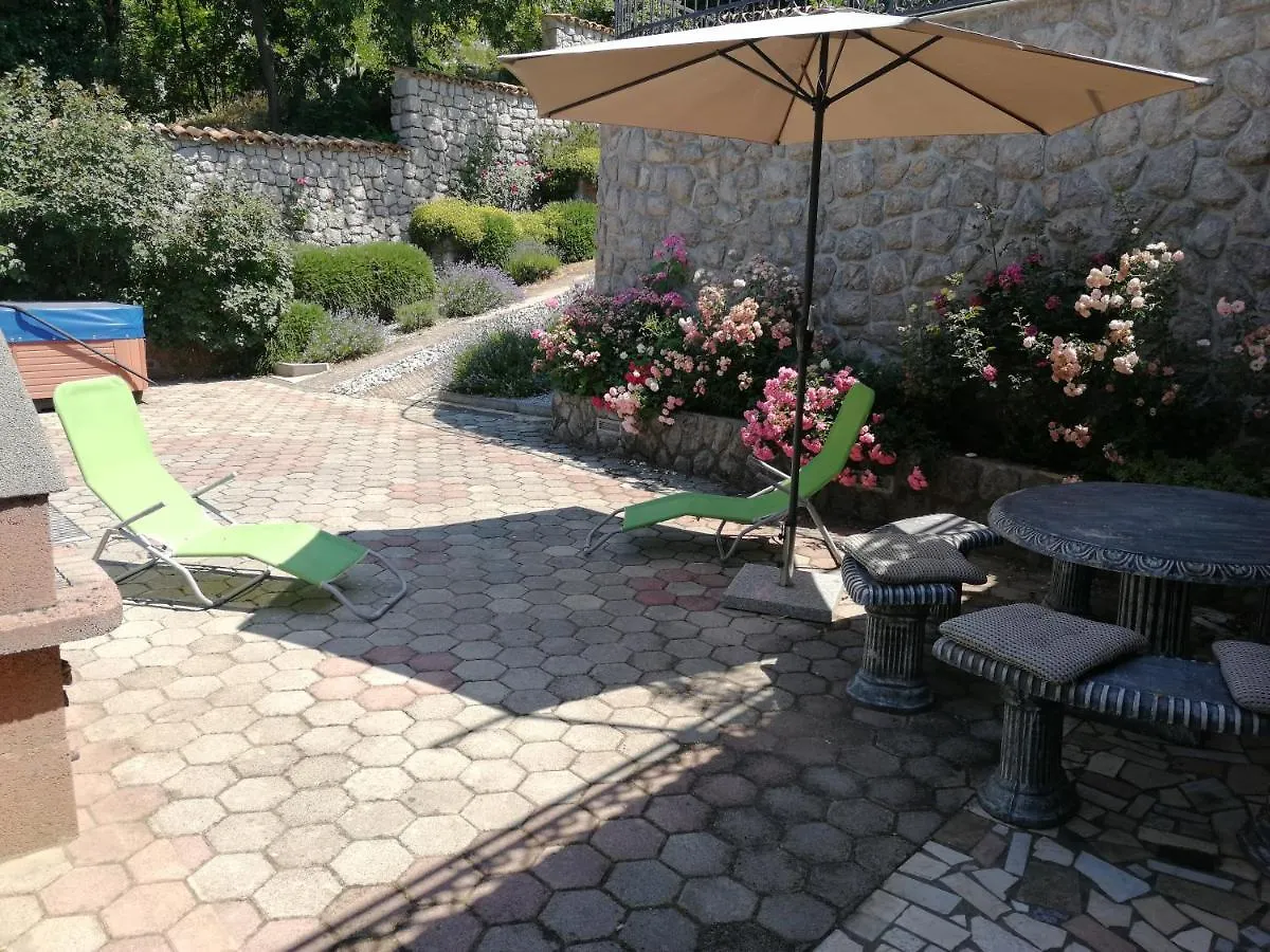 Ledenice Apartman Jurja דירה